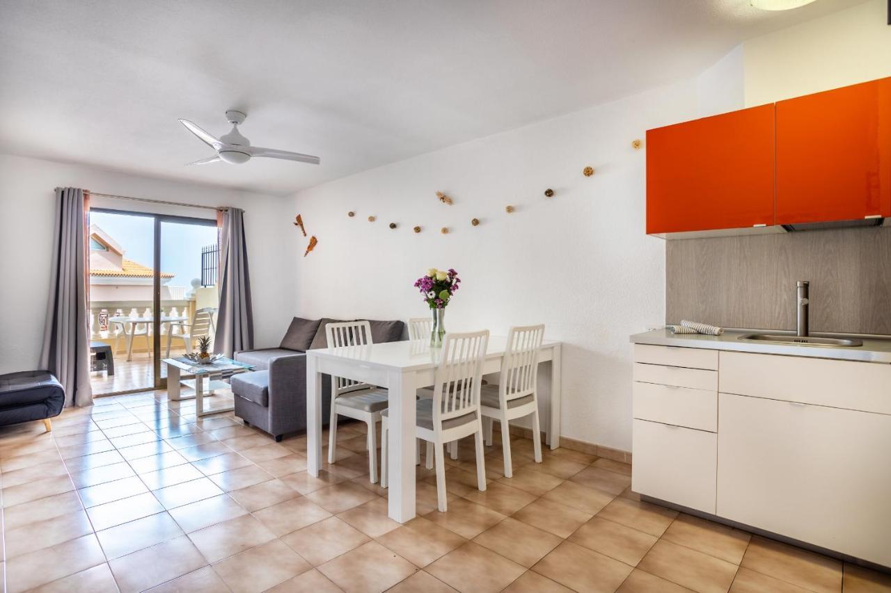 Castle Harbour Phoebe'S Flat Los Cristianos By Lovetenerife Eksteriør billede